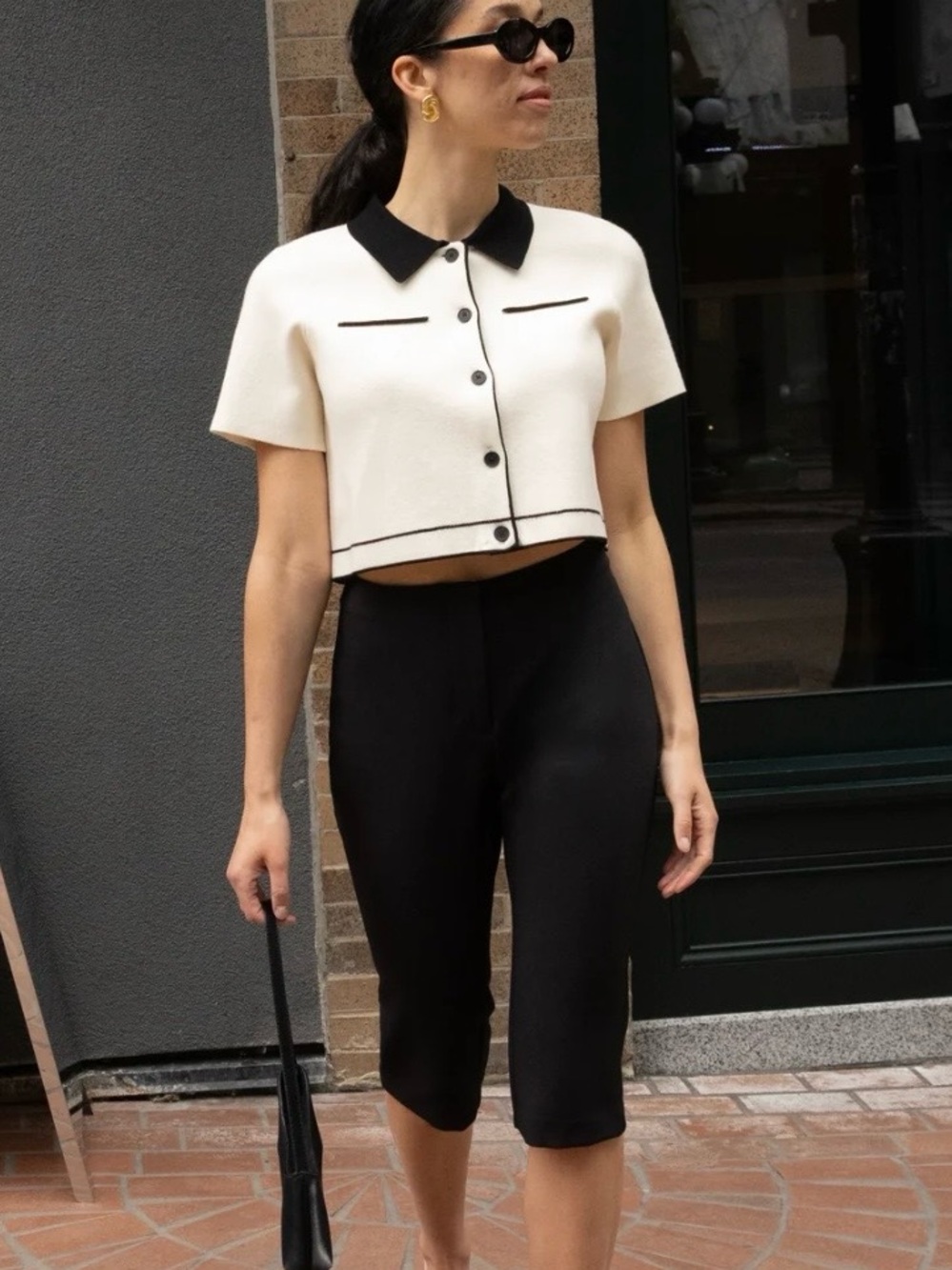 Oak + Fort Cropped Cream Short-Sleeve Knit Top with Black Trim